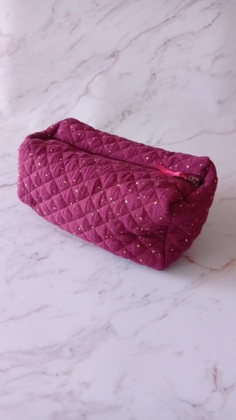 Trousse doublée grenat