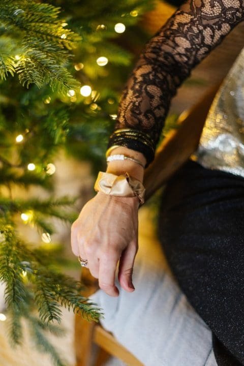 Bijou de poignet doré ( bracelet chic)